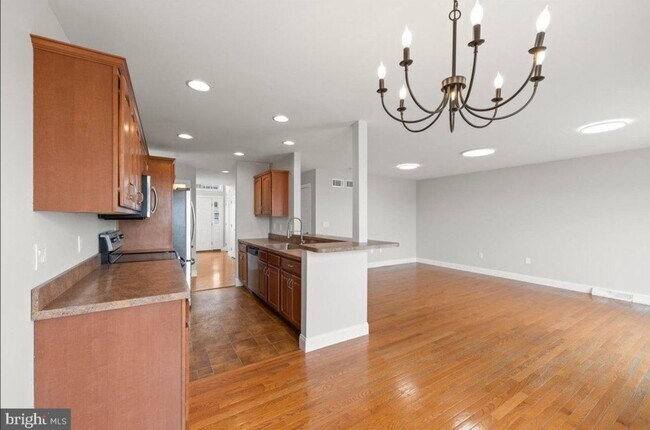 Foto del edificio - 777 Oak Leaf Ln