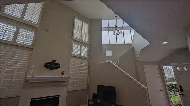 Building Photo - 1386 S Country Glen Way