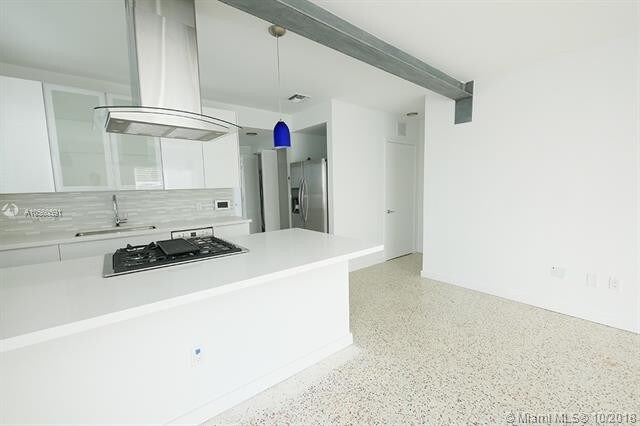 Foto del edificio - 643 Jefferson Ave