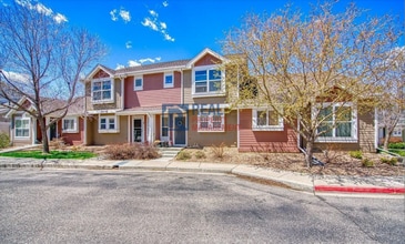 Building Photo - 6827 Autumn Ridge Dr