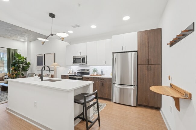 1BR, 1BA - 770SF - Kitchen - Wye Junction