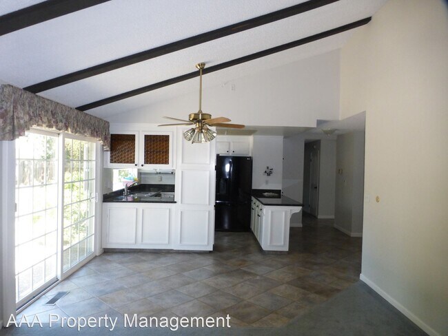 Building Photo - 4 br, 2 bath House - 5585 Jasper Ct