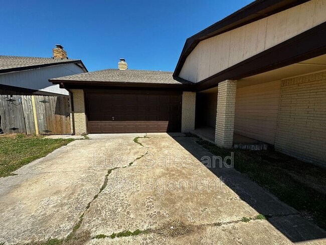 Building Photo - 8031 NW 104th St