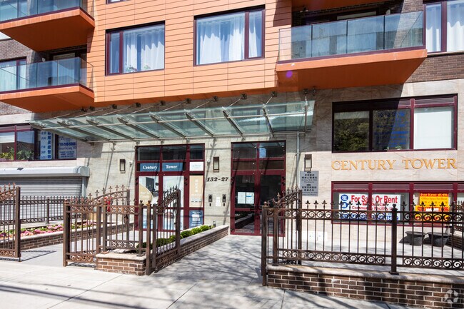Entrada - 132-27 41st Rd