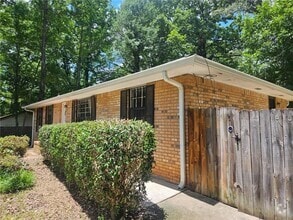 Building Photo - 10259 Foxfire Terrace