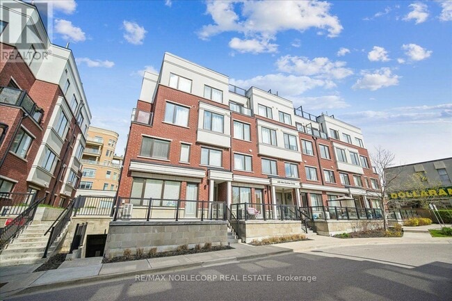 Building Photo - 600 Alex Gardner Cir