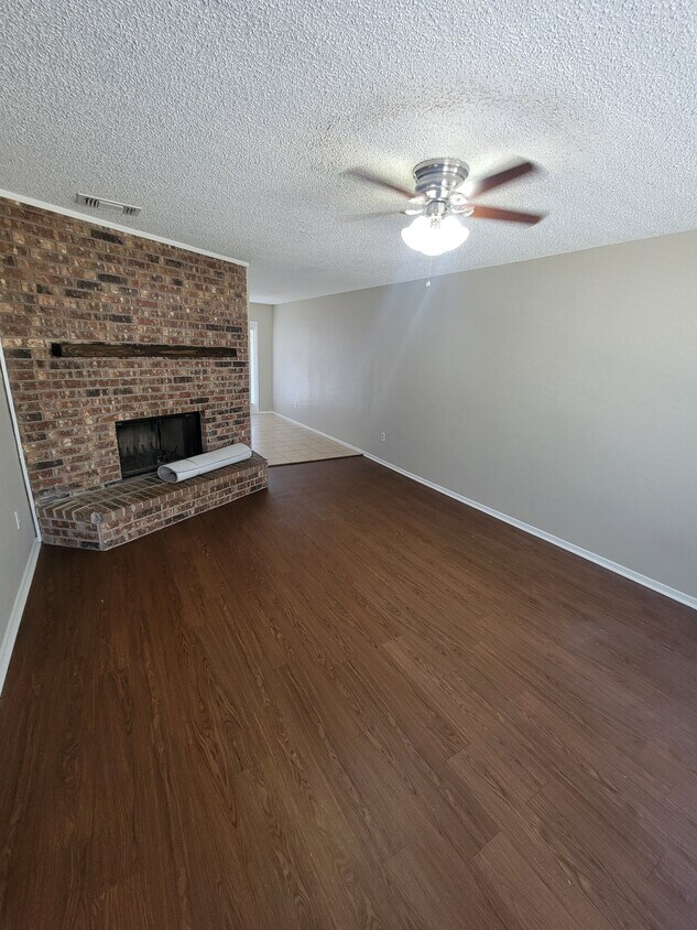 Foto principal - 612 Lillard Rd