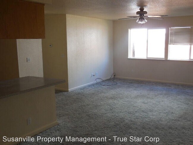 Foto del edificio - 3 br, 2 bath House - 160 Derek Dr Unit B