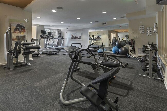 Foto del edificio - 8700-871B Maitland Summit Blvd