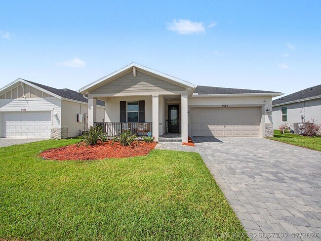 Foto del edificio - 9049 Dahlia Cir