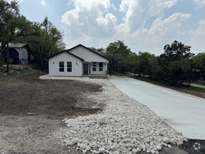 Building Photo - 770 Buck Run Pass