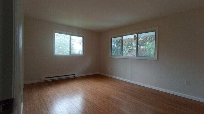 Building Photo - 5 Lango Rd