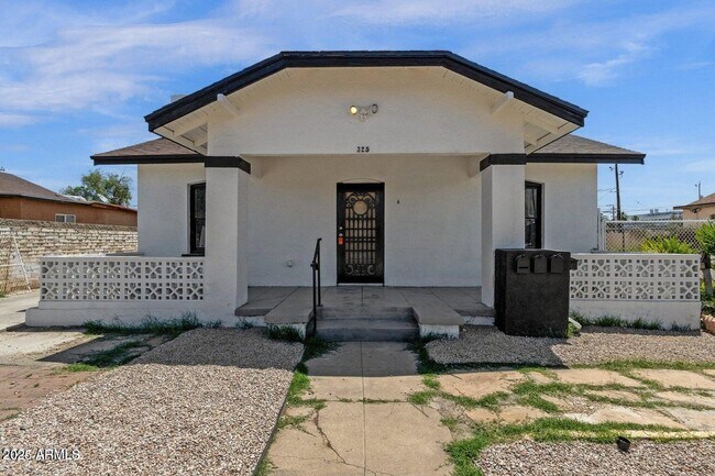 Foto del edificio - 325 N 18th Dr