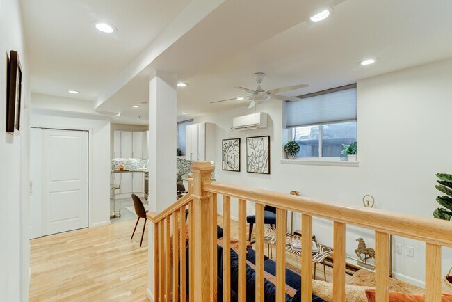 Building Photo - 58 Giles Ave