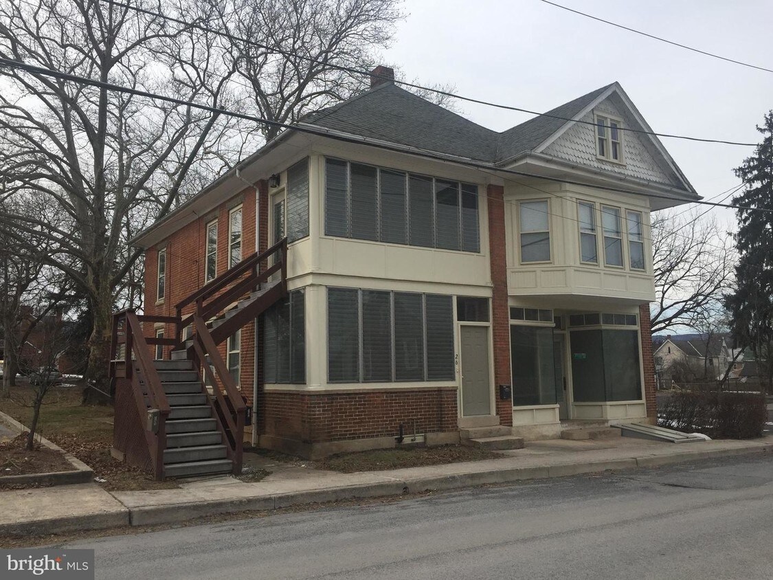 Primary Photo - 26 N Fayette St