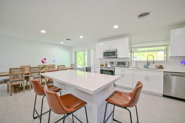 Photo - 5911 SW 36th Terrace House