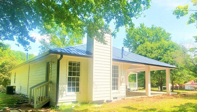 Foto del edificio - 2265 Rosebud Rd