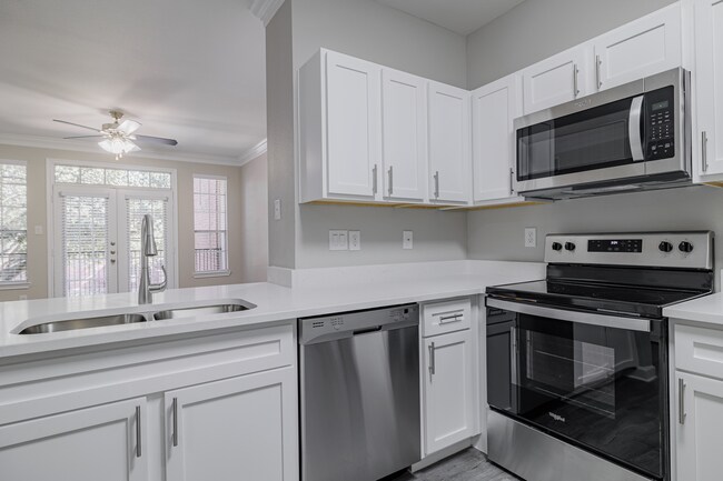 Building Photo - Now Leasing – Exceptional Living Awaits