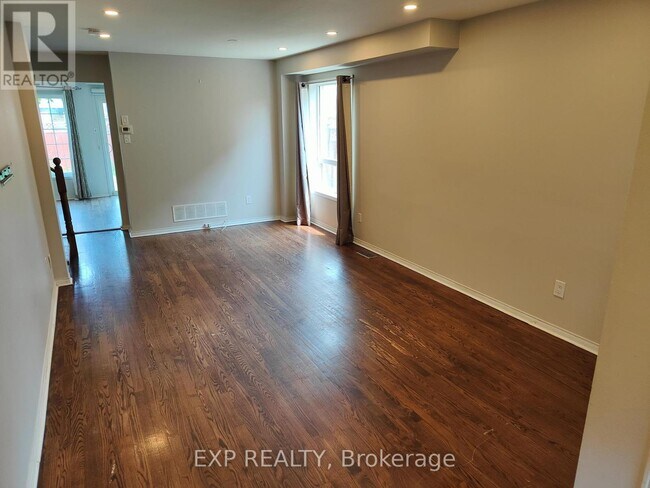Building Photo - 5919 Tampico Way