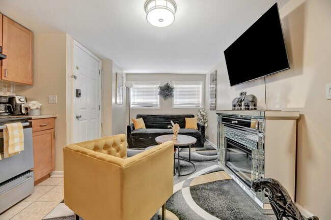Foto del edificio - ONE MONTH FREE RENT