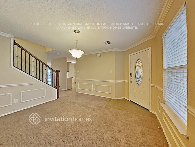 Foto del edificio - 252 Hilltop Dr