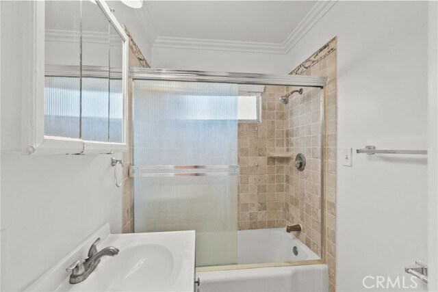 Foto del edificio - 2227 N Buena Vista St
