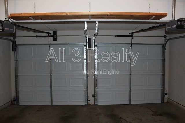 Foto del edificio - 5519 Lofwood Ln