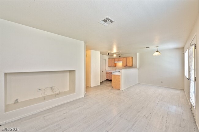 Building Photo - 2525 Sierra Bello Ave