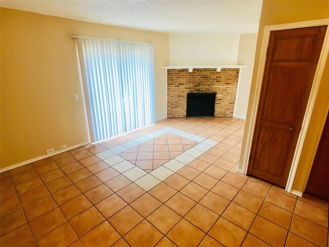 Building Photo - 100 Highland Park Ct