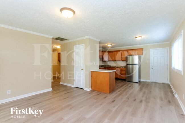 Foto del edificio - 702 Delbrook Dr