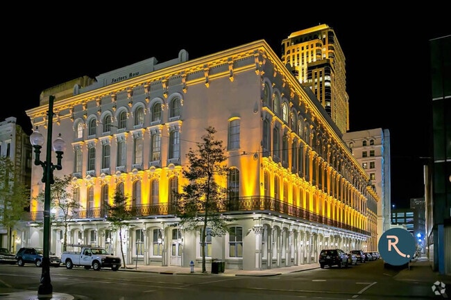 Building Photo - 822 Perdido St