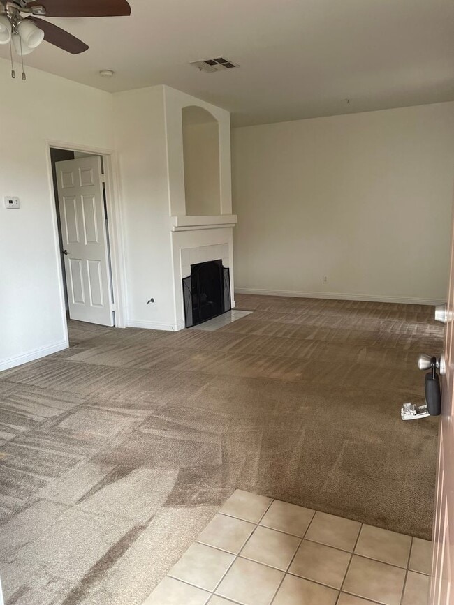 Building Photo - Welcome to Remington 50% off first month rent SPECIAL!!!