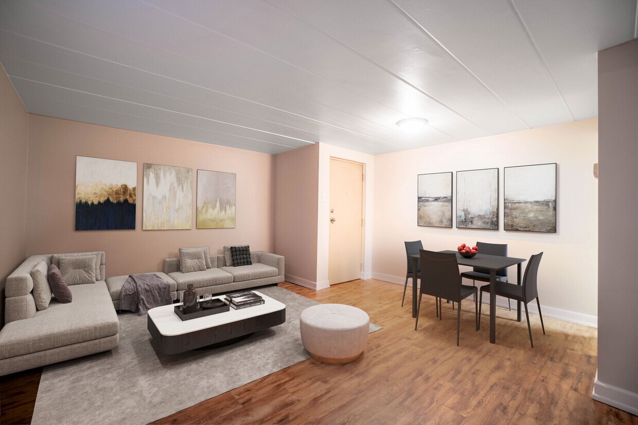 Living Room - 106 W College St