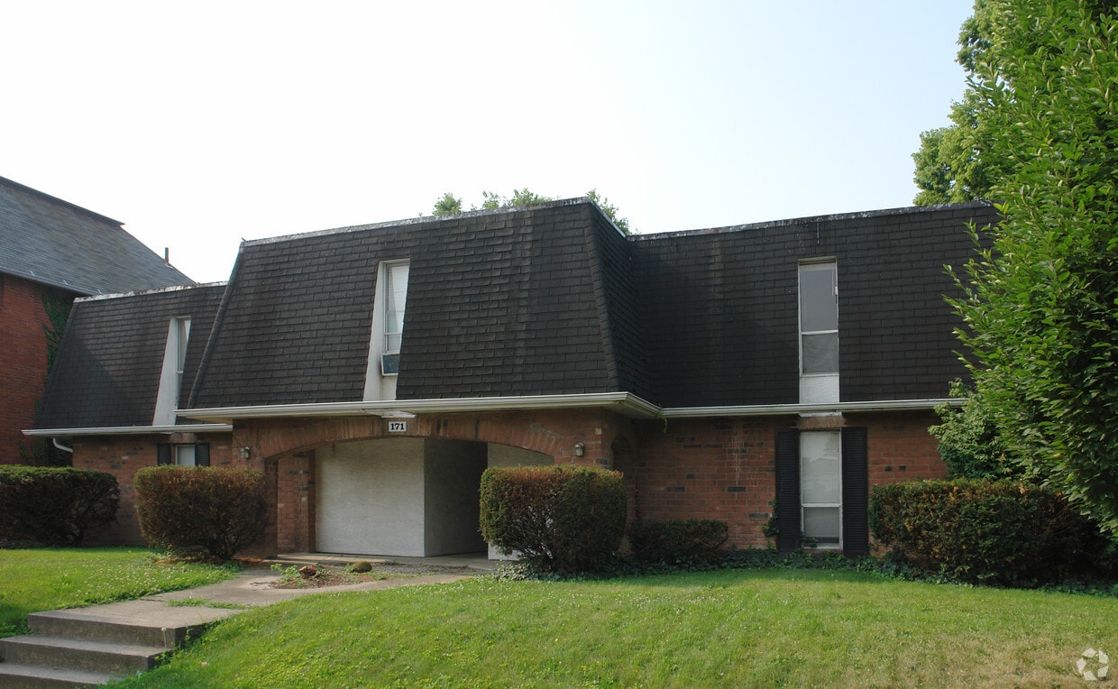 Building Photo - 171 King Ave