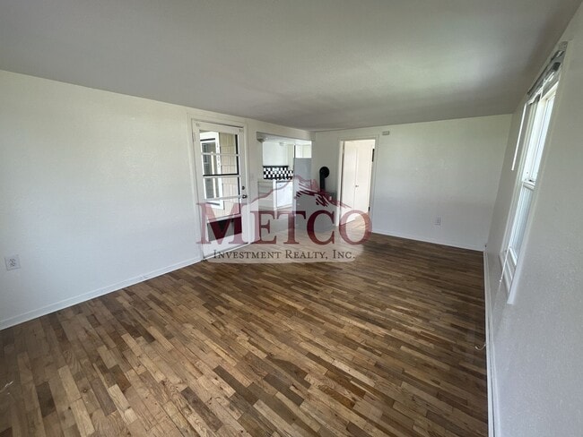 Building Photo - 22804