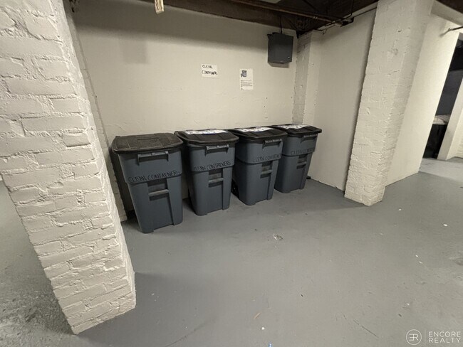 Foto del edificio - 4 Farrington Ave