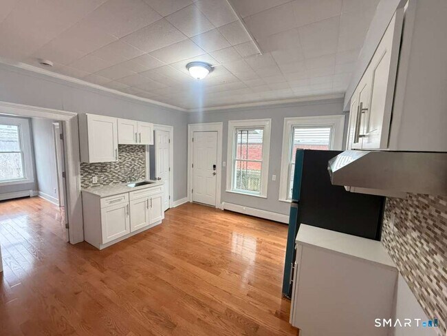 Foto del edificio - 276 Pequonnock St