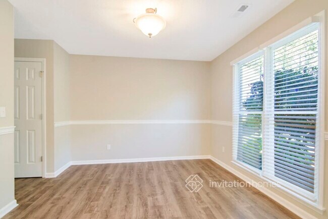 Foto del edificio - 3114 Woodland Park Rd