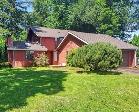 Building Photo - 5577 7th Ave SE