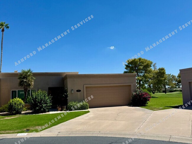 Foto del edificio - 3 BEDROOM 2 BATHROOM HOME RIGHT ON McCORMI...