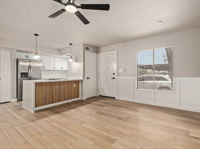 Foto del edificio - 10015 N 14th St