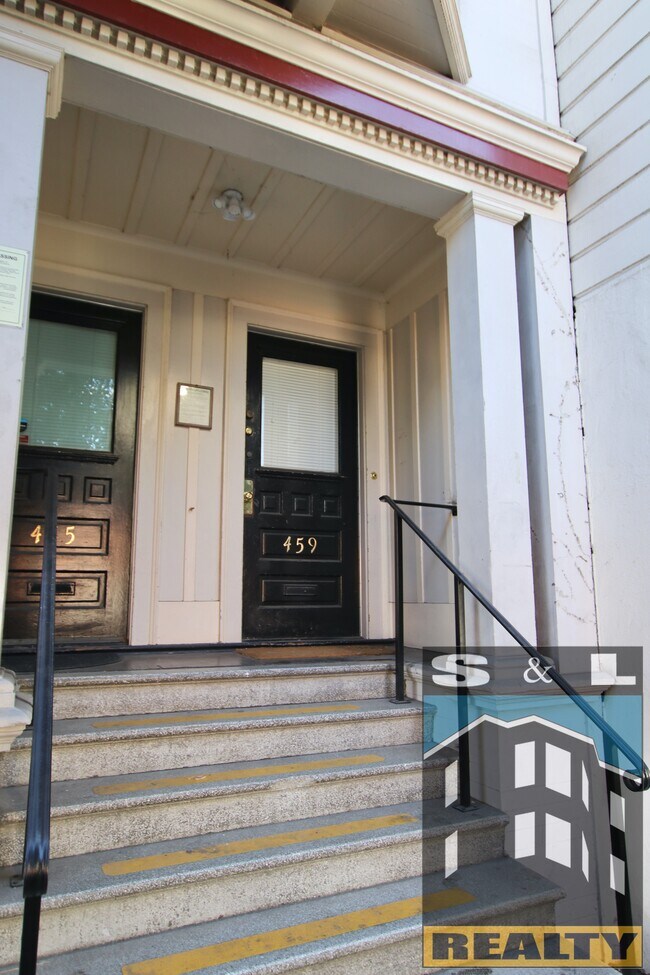 Foto del edificio - 459 Linden St