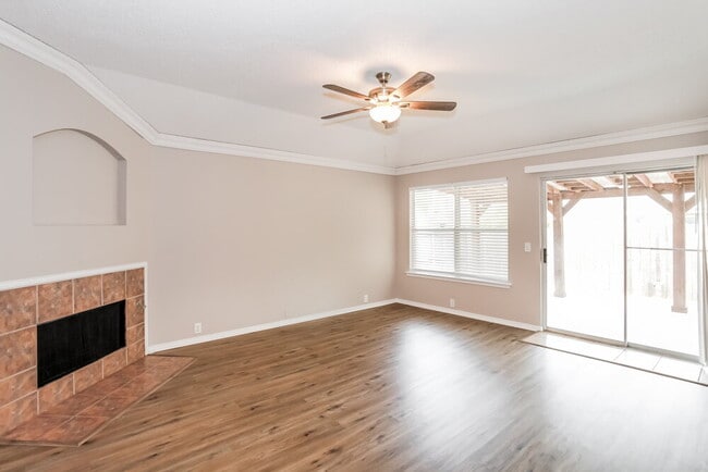 Building Photo - 3316 Bentgate Ct