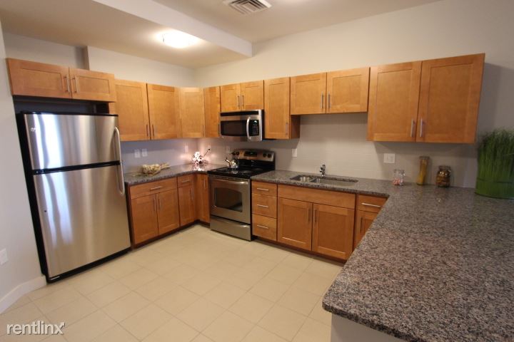 Foto del edificio - 628 Massachusetts Ave