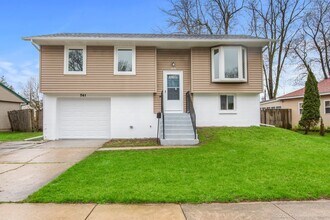 Building Photo - 741 Yates Ave