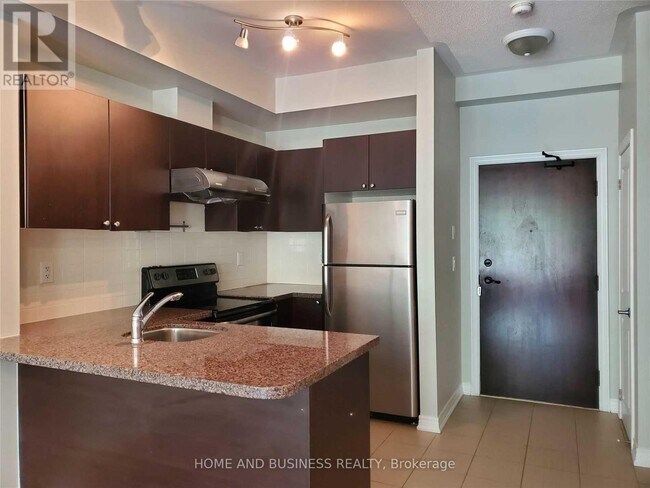 Building Photo - 383 Prince of Wales Dr