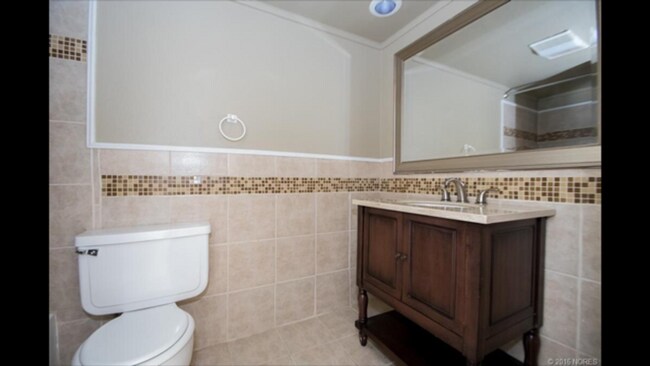 Foto del edificio - All Bills Paid! 1 Bed 1 Bath Highrise Cond...