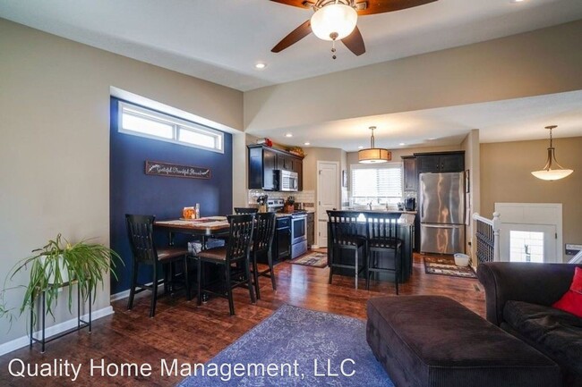 Foto del edificio - 3 br, 3 bath House - 2112 Little Kitten Ave