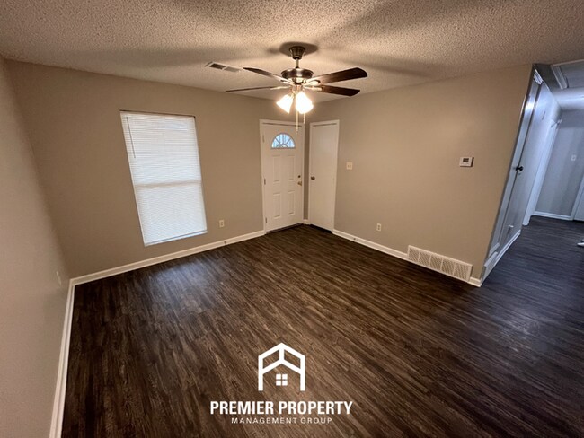 Photo - 5017 Penwood Cove House