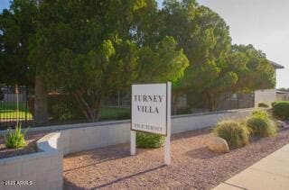 Building Photo - 1111 E Turney Ave